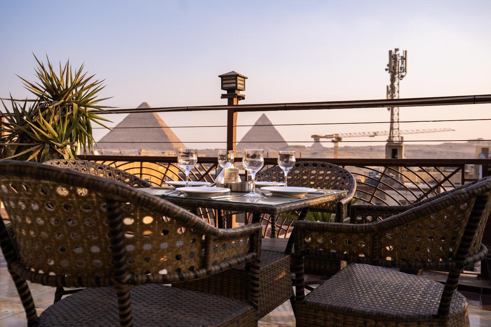 Pyramids Gem Plaza Hotel Kafrat al Jabal Ngoại thất bức ảnh